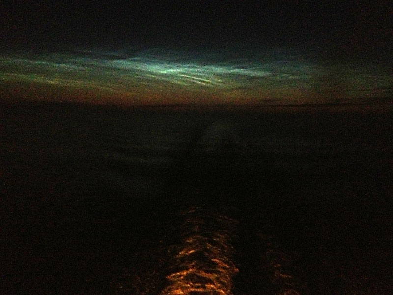 noctiluminescent-clouds-20130726.jpg