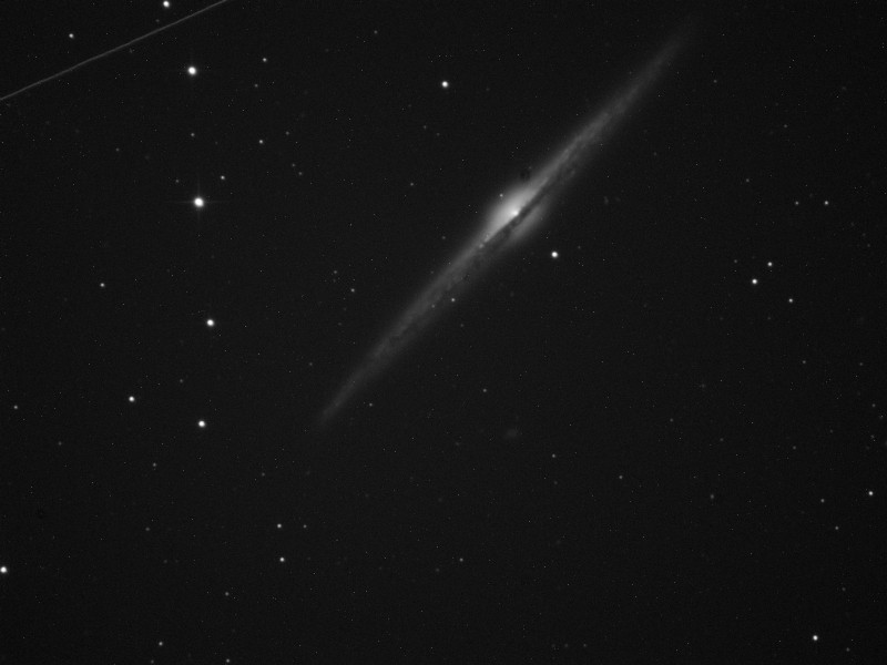 ngc4565small.jpg